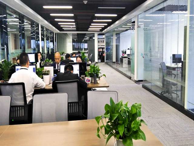 台州塑胶机油桶模具制造厂商